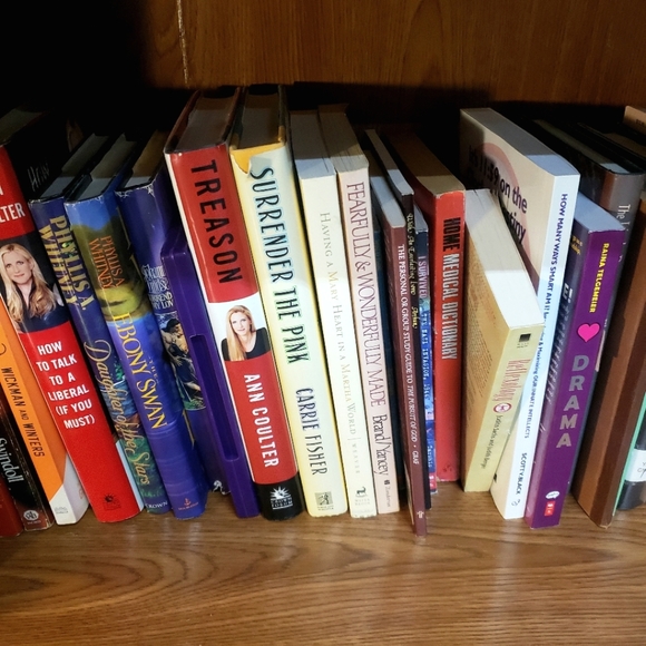 BOOKS Mystery Box 80 Pack for 300$ Rare, New & Vintage  (Read Descriptio… - Picture 9 of 16